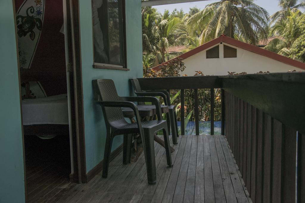 Pelican Beachfront Hotel إستريلوس إيسته المظهر الخارجي الصورة