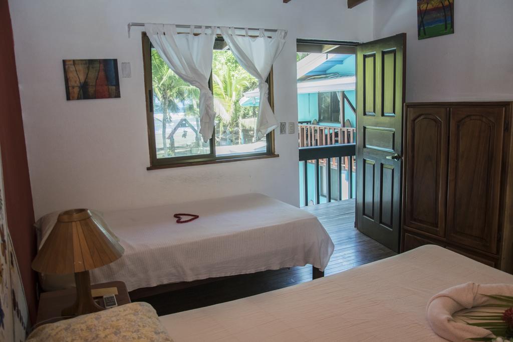 Pelican Beachfront Hotel إستريلوس إيسته المظهر الخارجي الصورة
