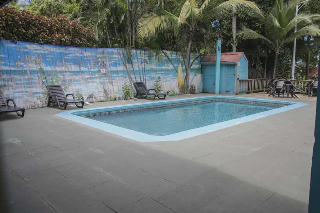 Pelican Beachfront Hotel إستريلوس إيسته المظهر الخارجي الصورة